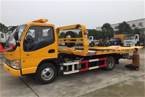 郑州哪里有拖车服务